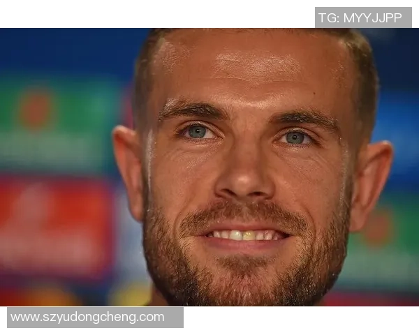 足球历史上第一位传奇9号球星的崛起与辉煌：从草根到世界之巅